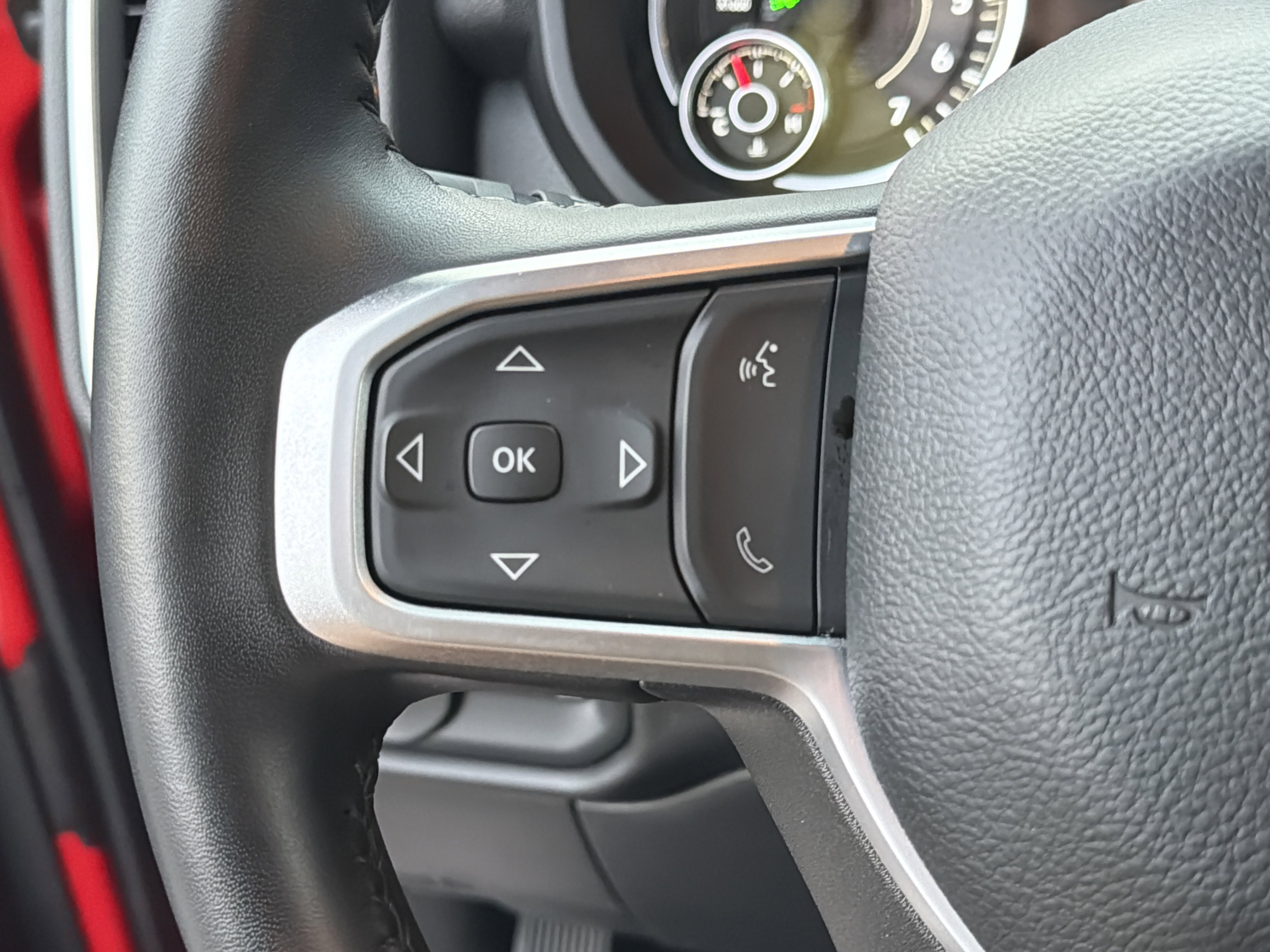 Used 2024 RAM 2500 Big Horn w/ Bed Utility Group image 26