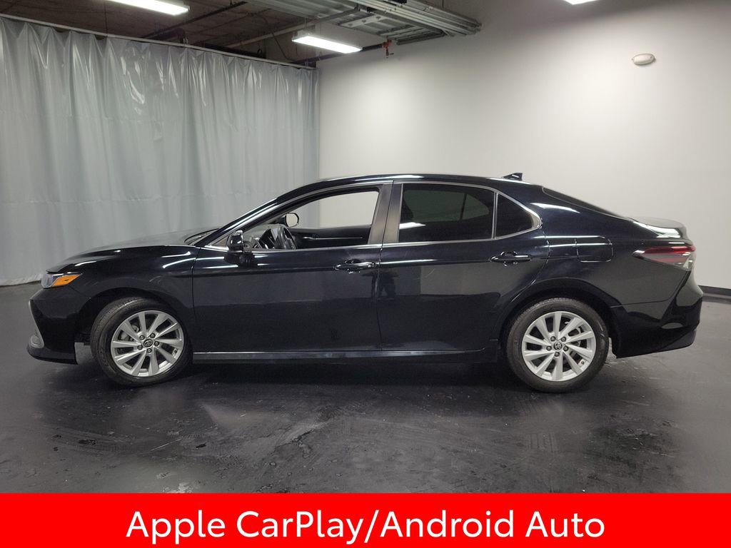 Used 2022 Toyota Camry LE w/ Carpet Mat Package (TMS) image 5