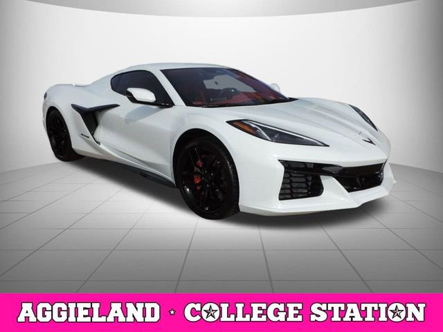 Used 2025 Chevrolet Corvette Z06 image 3
