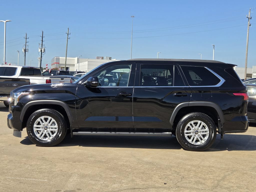 Used 2025 Toyota Sequoia SR5 AWD/4WD image 6