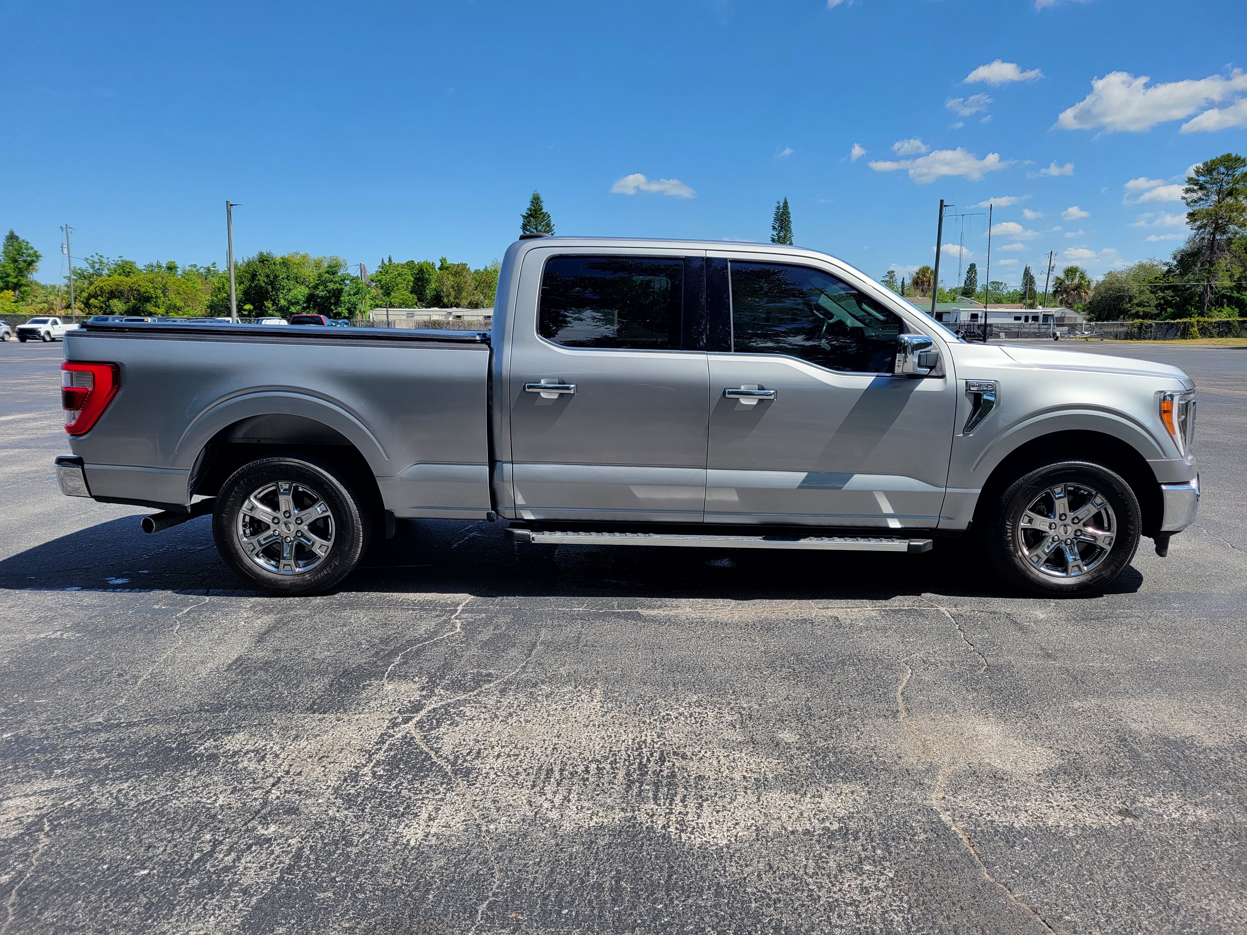 Used 2023 Ford F150 Lariat RWD image 4