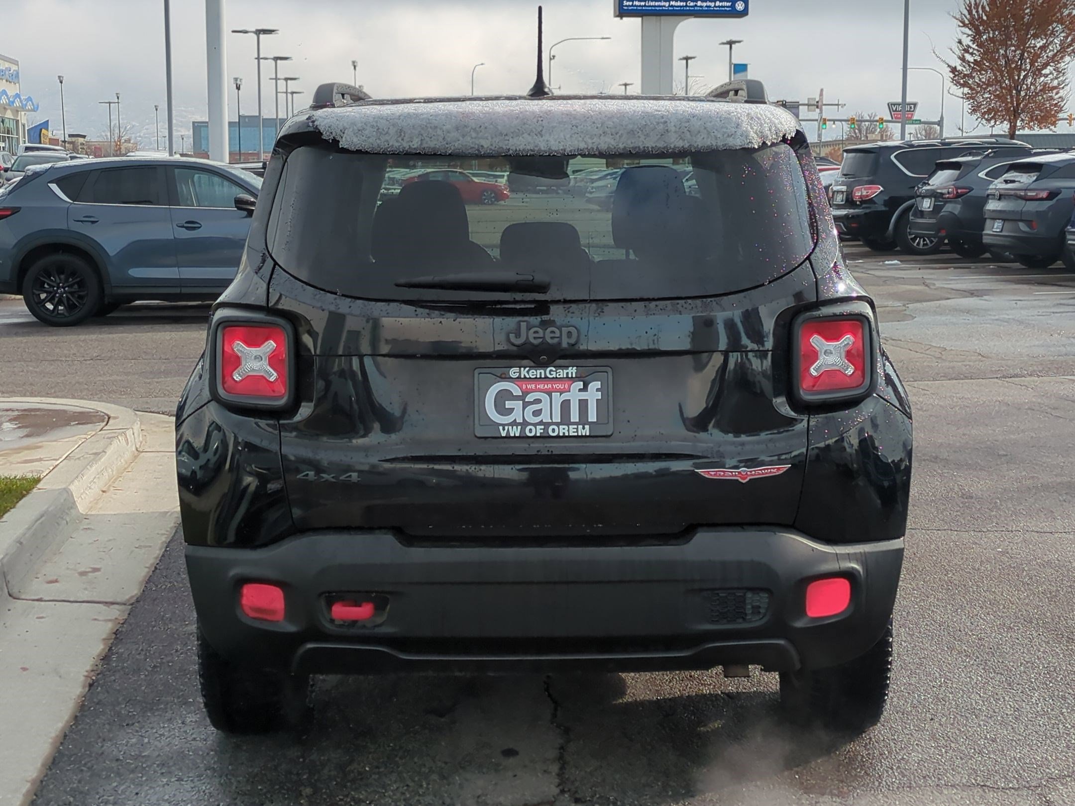 Used 2017 Jeep Renegade Trailhawk image 7