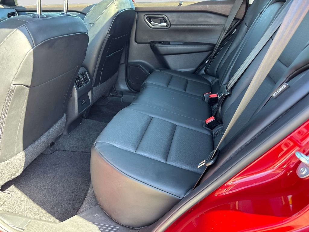 Certified 2023 Nissan Rogue SV w/ SV Premium B Package AWD/4WD image 9