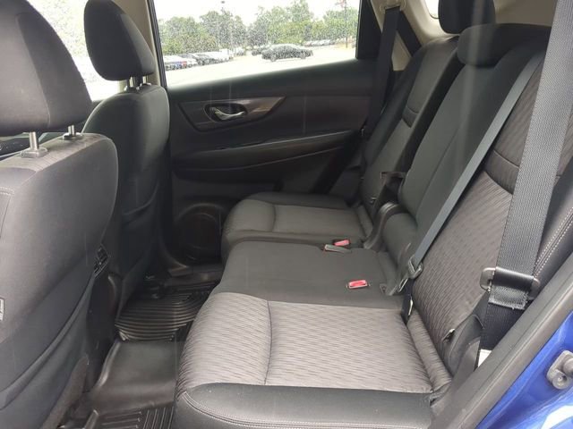 Used 2018 Nissan Rogue SV AWD/4WD image 13