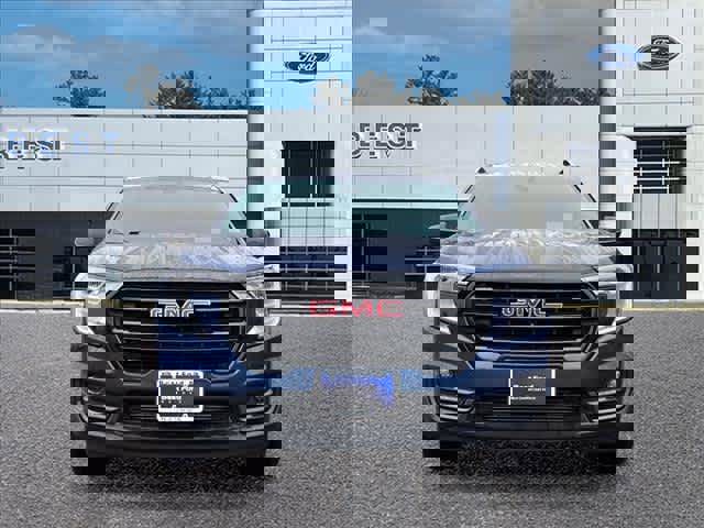 Used 2022 GMC Terrain SLT w/ Tech Package image 2