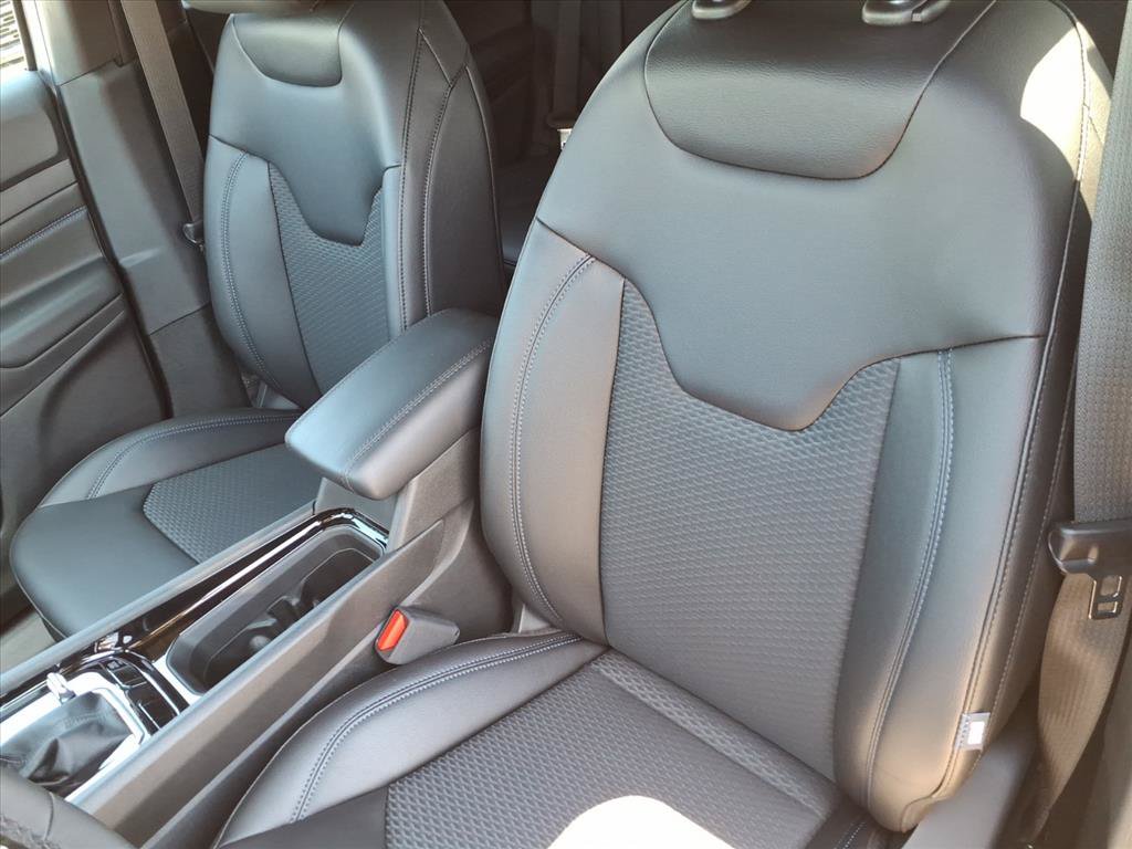New 2026 Jeep Compass Latitude AWD/4WD image 18