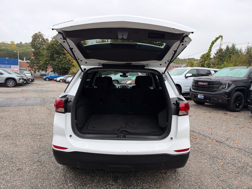 Used 2024 Chevrolet Equinox LS w/ LS Convenience Package FWD image 6