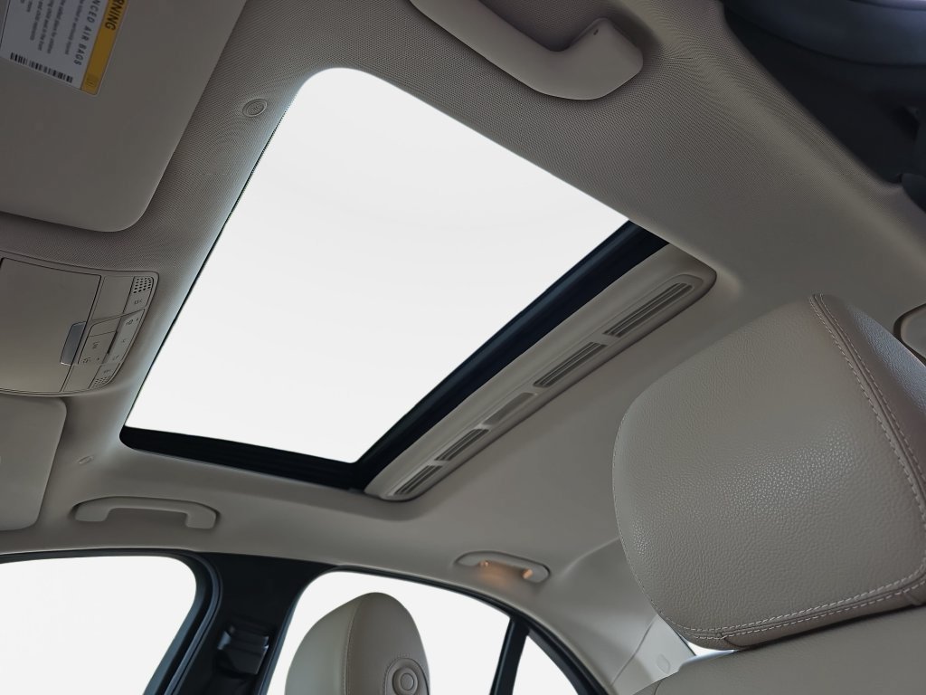 Used 2020 Mercedes-Benz C 300 4MATIC Sedan image 30