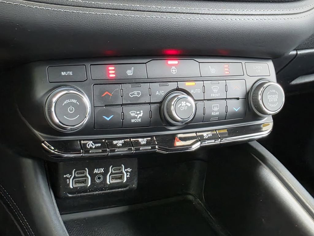 Used 2023 Dodge Durango SXT RWD image 21