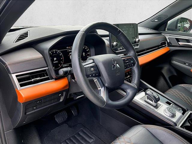 Used 2024 Mitsubishi Outlander SEL FWD image 14