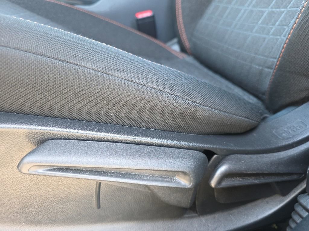 Used 2023 Honda HR-V Sport image 11