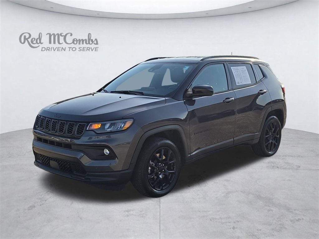 Used 2024 Jeep Compass Latitude w/ Altitude Special Edition AWD/4WD image 1