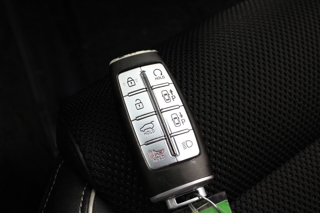 Used 2024 Genesis GV70 2.5T w/ Sport Prestige Package image 32