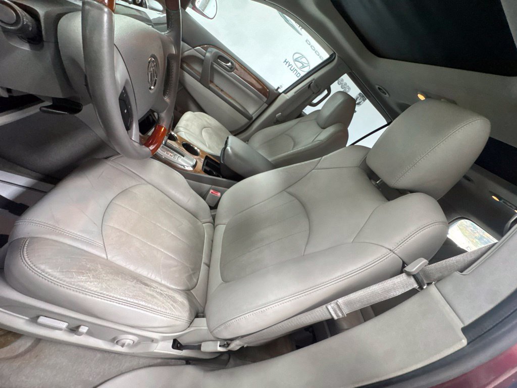 Used 2011 Buick Enclave CXL w/ Trailering Provision Package FWD image 19