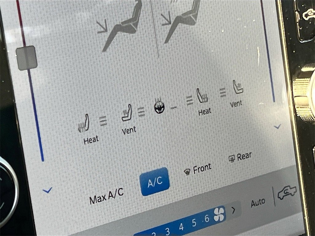 Used 2024 RAM 3500 Limited image 21