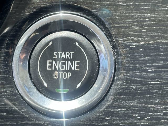 Certified 2023 Cadillac XT6 Premium Luxury w/ Technology Package AWD/4WD image 17