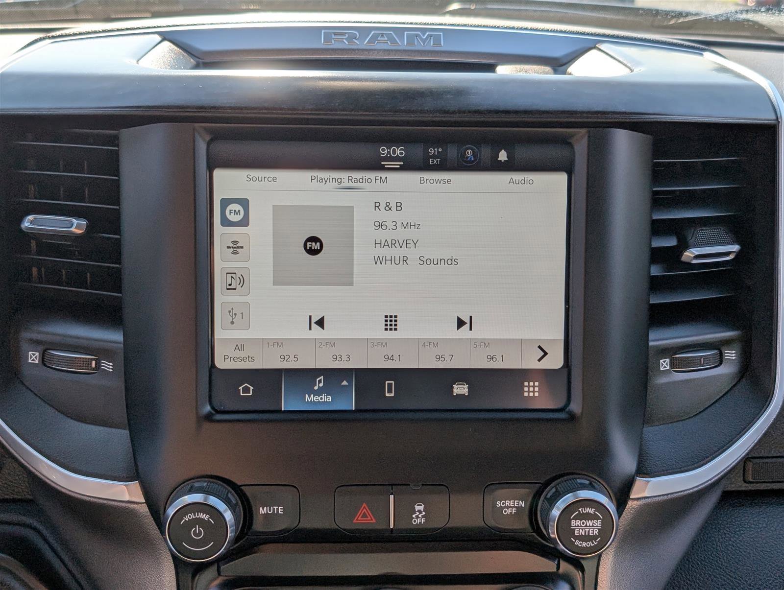 Used 2024 RAM 2500 Big Horn image 26