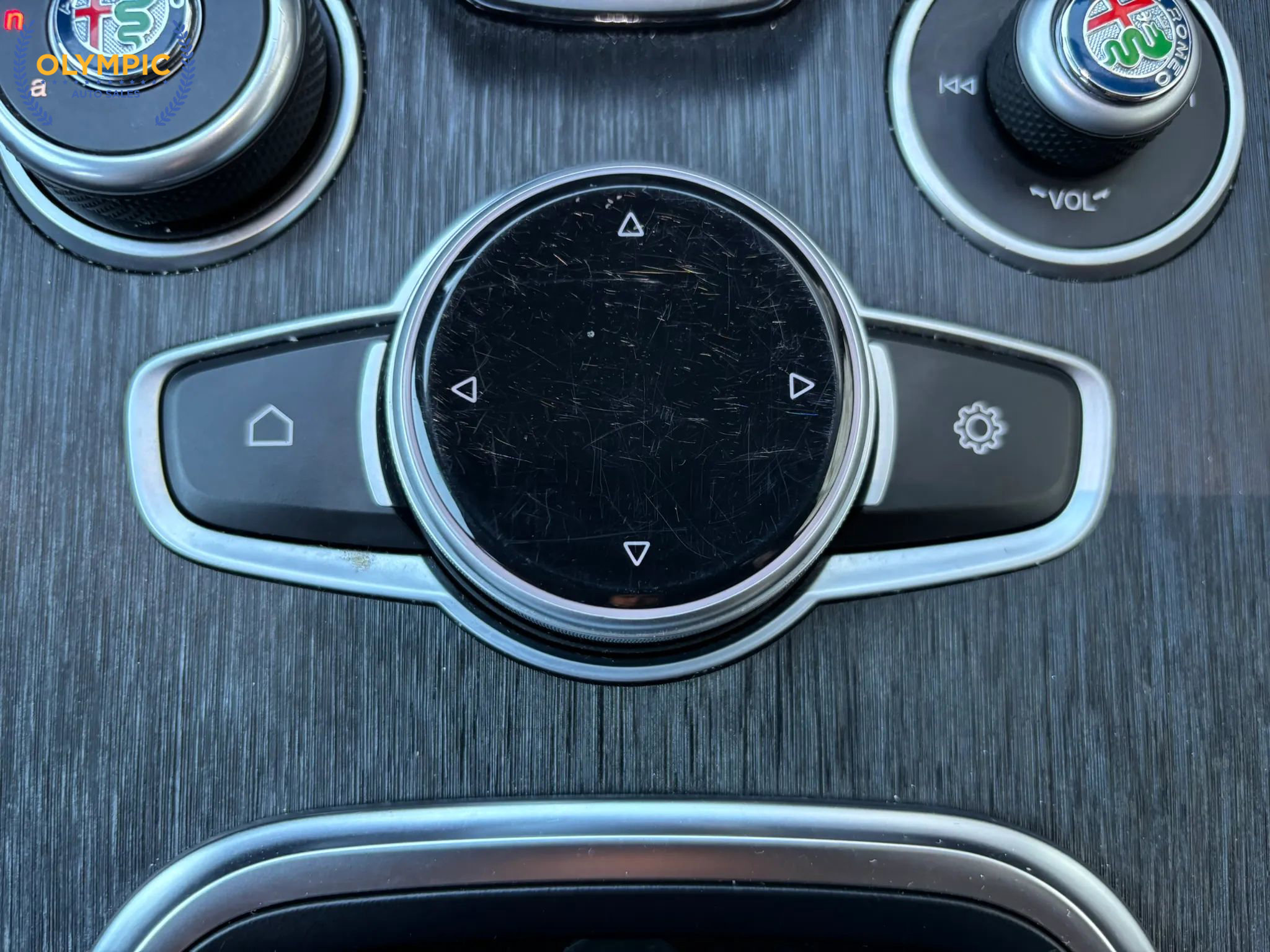 Used 2020 Alfa Romeo Stelvio image 30