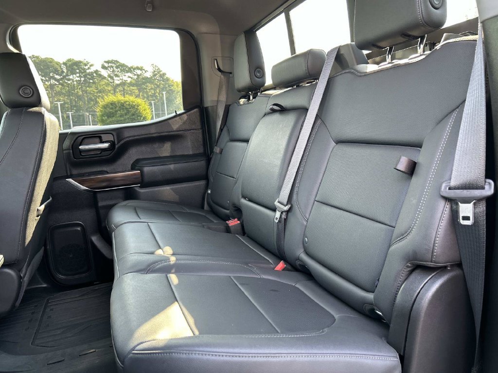 Used 2022 GMC Sierra 1500 SLT w/ SLT Premium Package AWD/4WD image 16