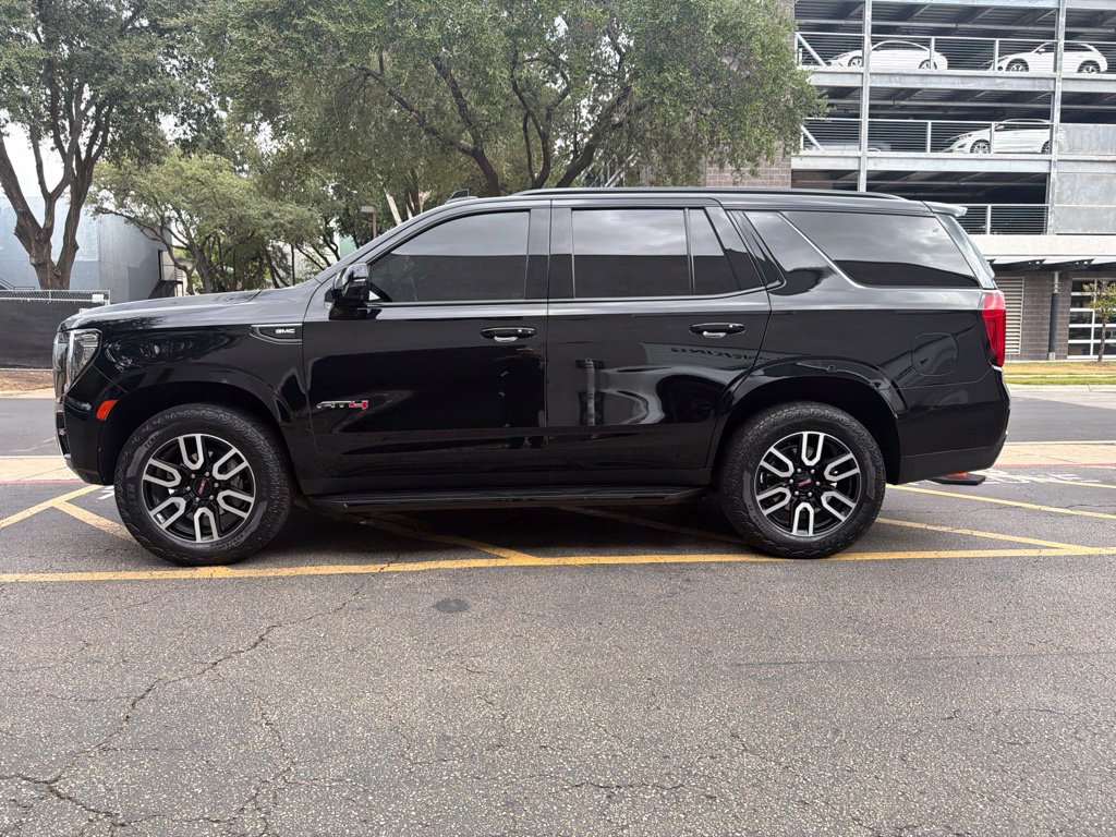 Used 2024 GMC Yukon AT4 w/ Technology Package AWD/4WD image 4