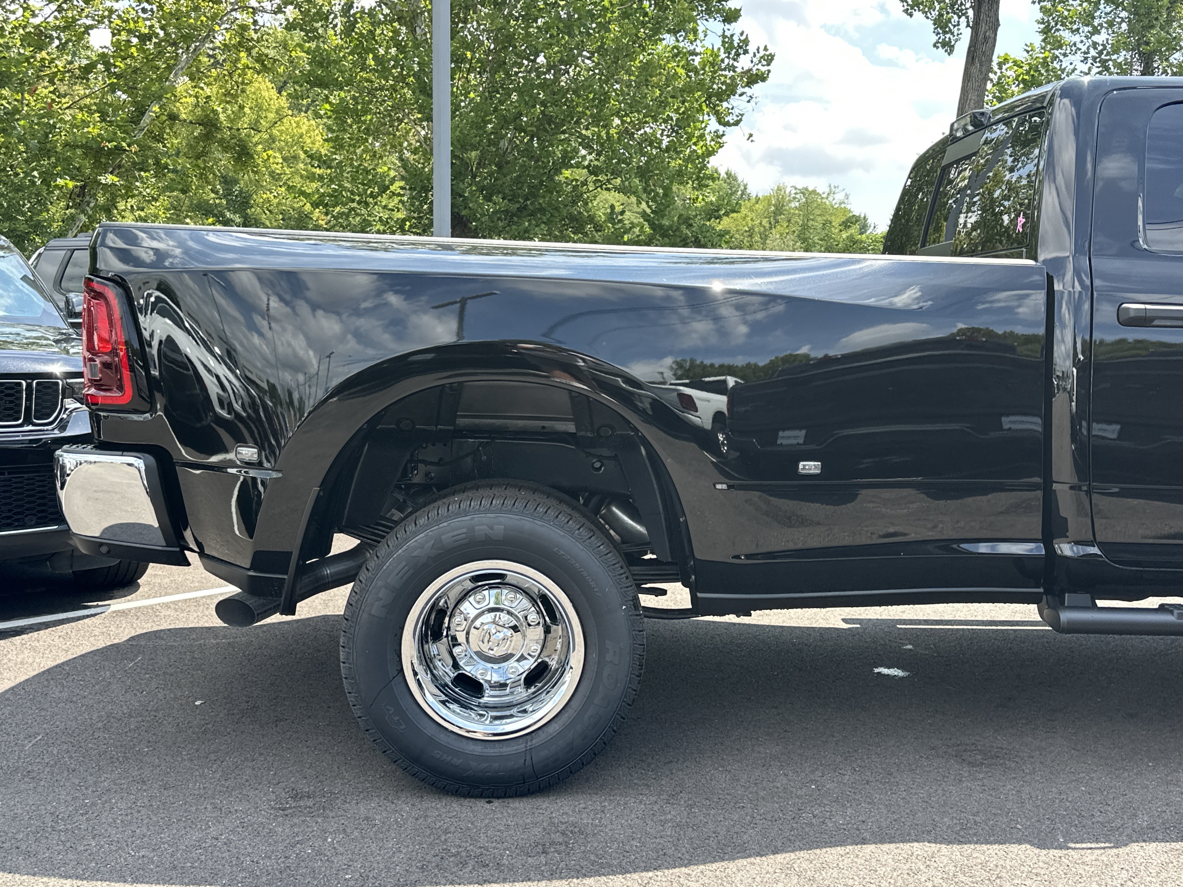 New 2026 RAM 3500 Tradesman AWD/4WD image 20