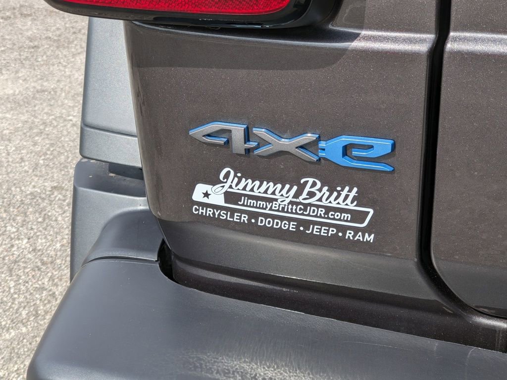 Used 2025 Jeep Wrangler Unlimited Sport S 4xe image 21