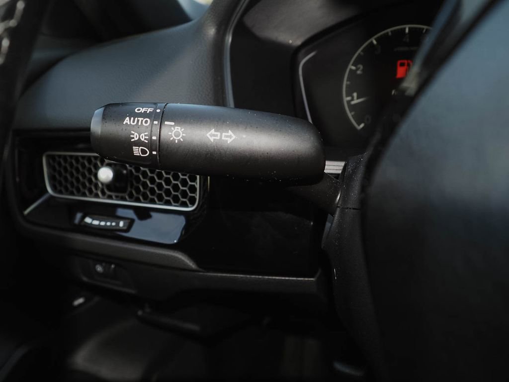 Used 2023 Honda Civic Sport image 26