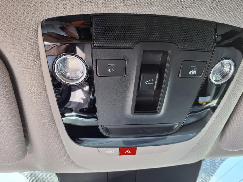 New 2025 Kia Sorento S w/ Panoramic Sunroof Package image 21