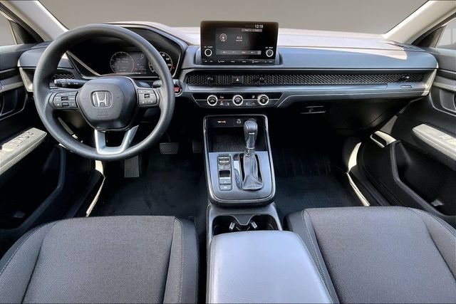 Used 2025 Honda CR-V LX image 7