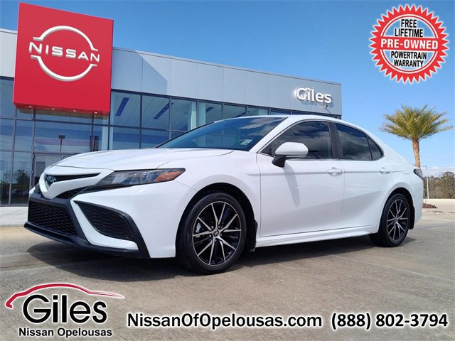Used 2023 Toyota Camry SE