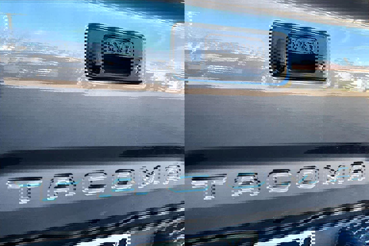 Used 2019 Toyota Tacoma SR w/ SR Convenience Package image 10