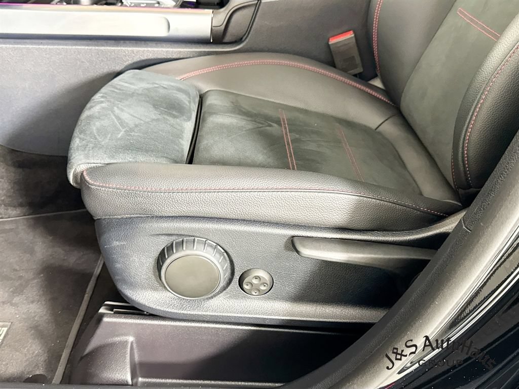 Used 2022 Mercedes-Benz GLB 250 4MATIC image 25