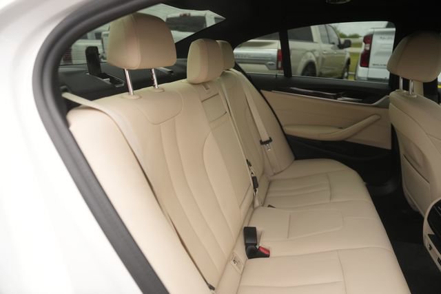 Used 2020 BMW 530i w/ Convenience Package image 17