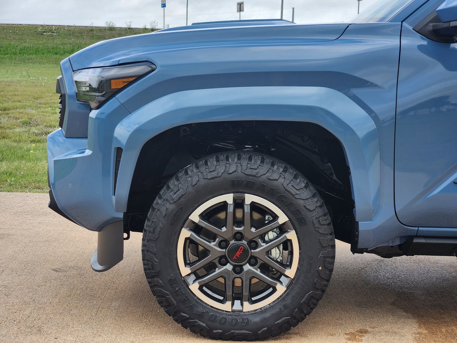 New 2026 Toyota Tacoma TRD Sport w/ TRD Sport Premium Package AWD/4WD image 10