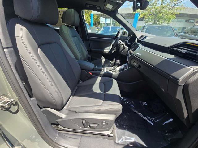 Used 2023 Audi Q3 2.0T Premium Plus w/ Premium Plus Package AWD/4WD image 10