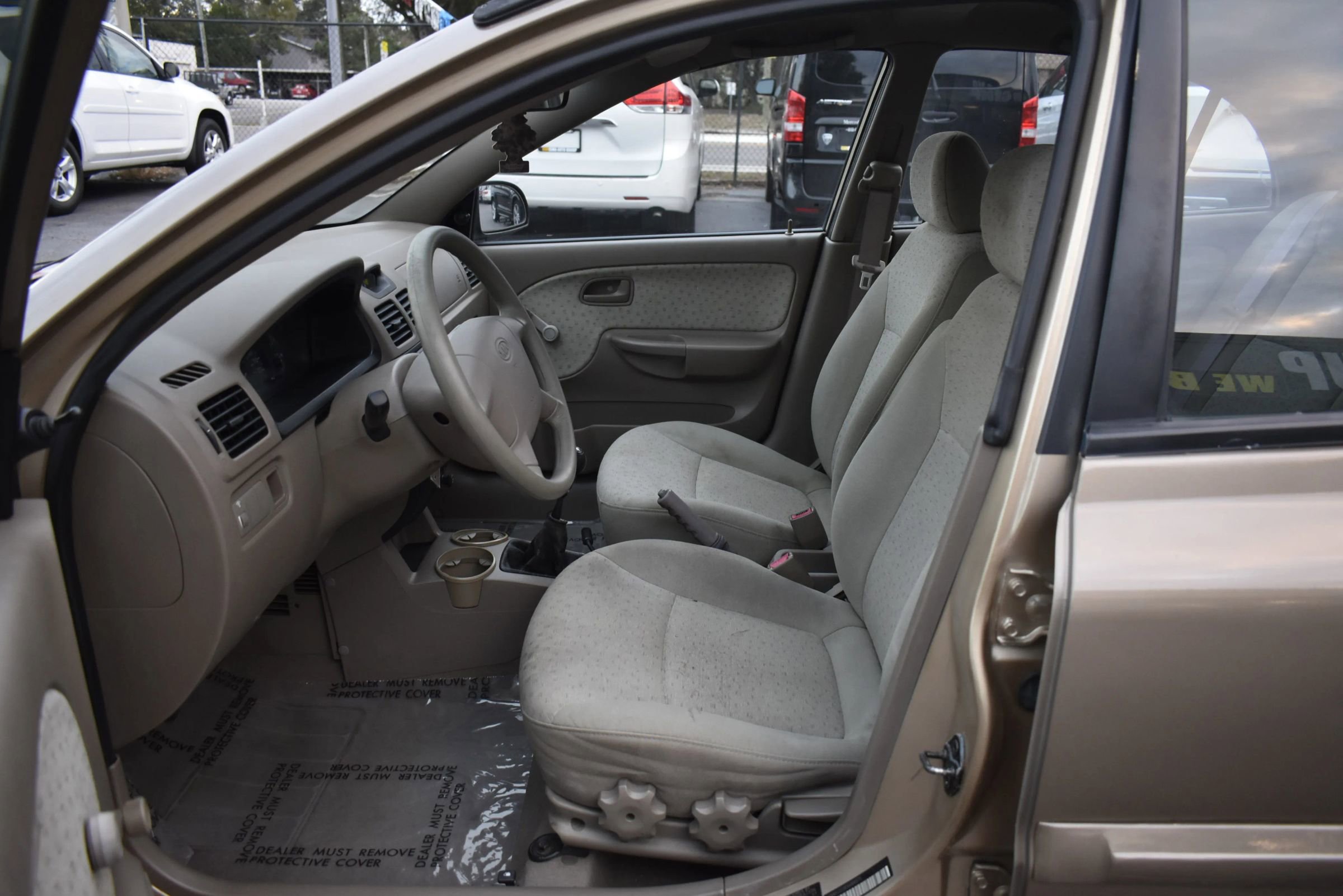 Used 2005 Kia Rio Sedan image 9