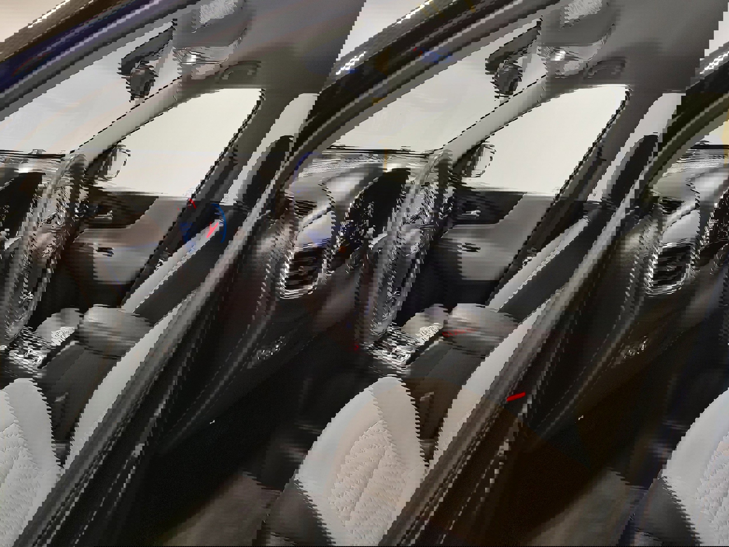 Used 2020 Chevrolet Equinox LS w/ LS Convenience Package image 10