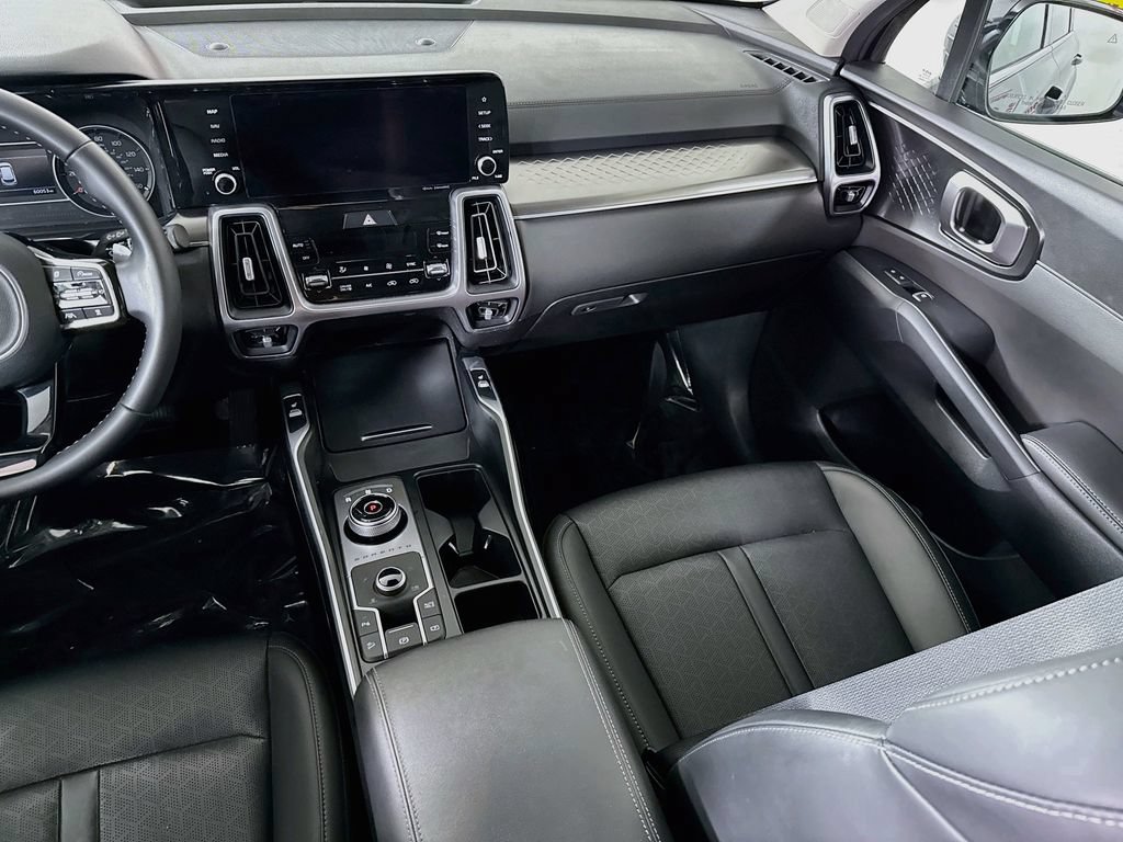 Certified 2023 Kia Sorento EX AWD/4WD image 27