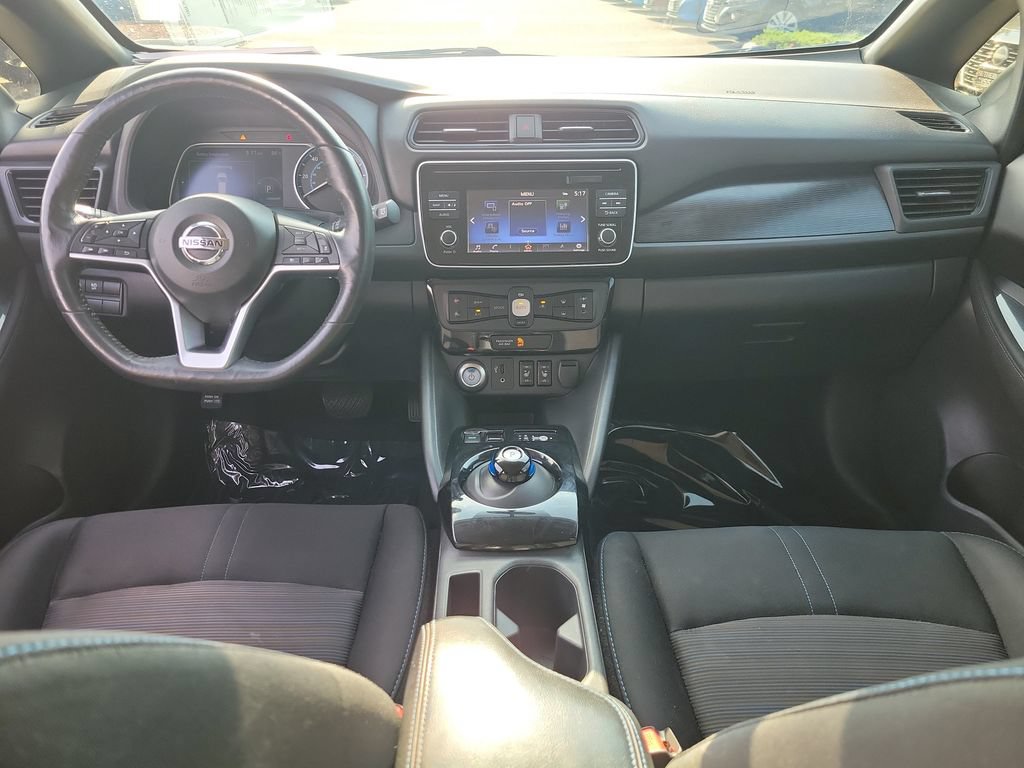 Used 2018 Nissan Leaf SV w/ SV All Weather Package FWD image 12