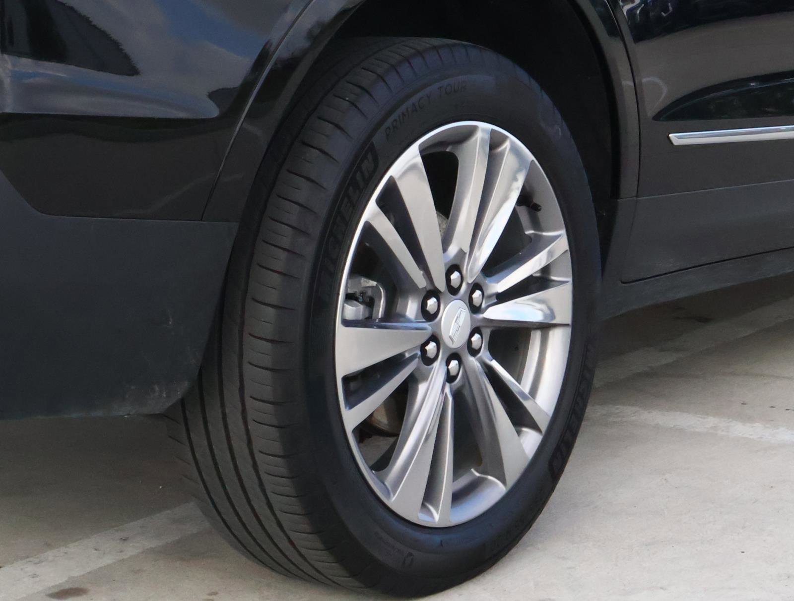 Used 2024 Cadillac XT5 Premium Luxury image 12