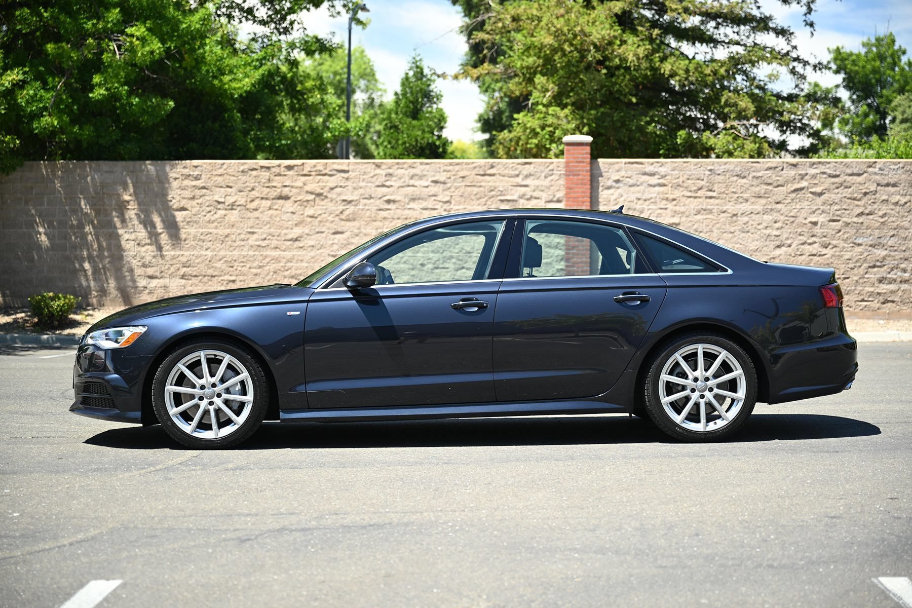 Used 2017 Audi A6 2.0T Premium Plus w/ Premium Plus Package FWD image 4