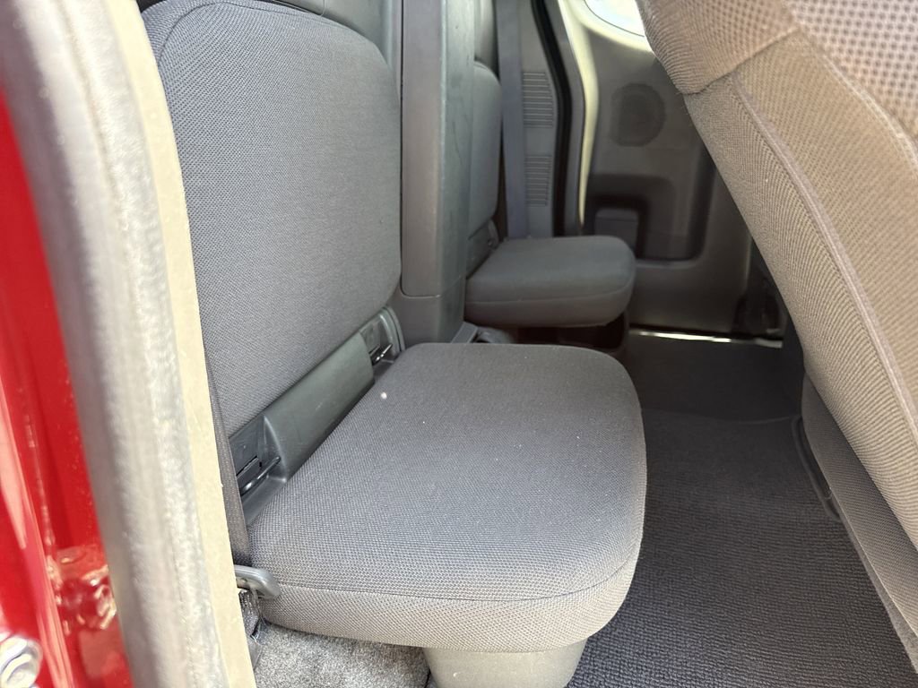 Used 2018 Nissan Frontier S RWD image 15
