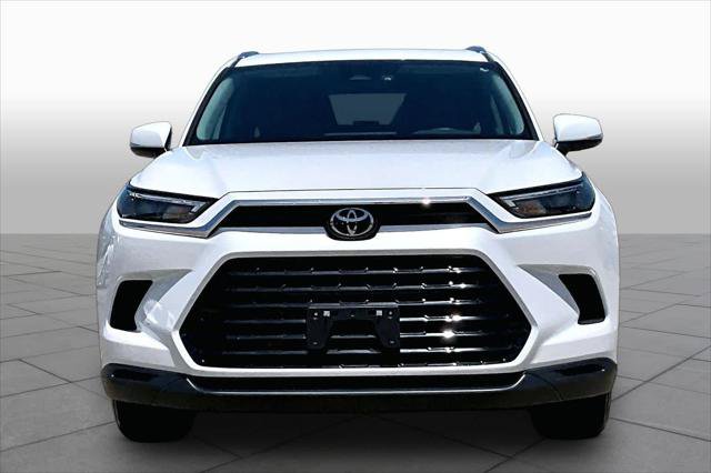 Certified 2024 Toyota Grand Highlander XLE FWD image 4