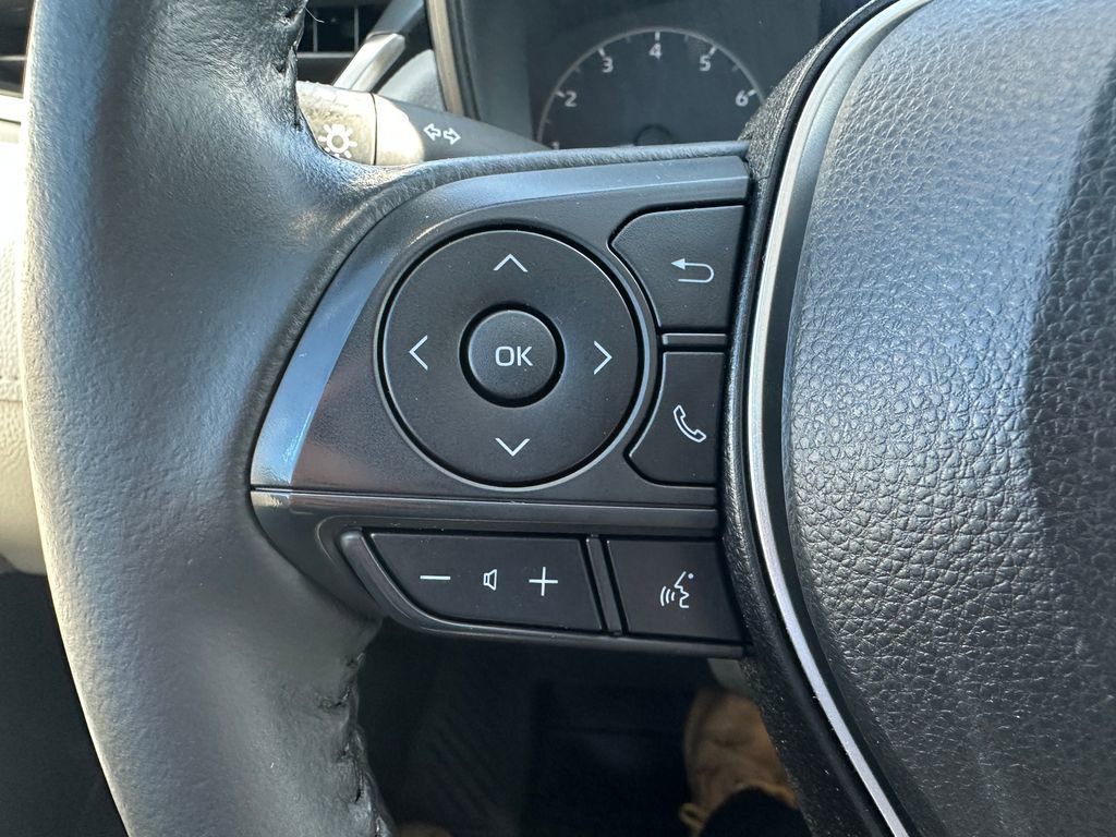 Used 2023 Toyota Corolla Cross LE w/ Moonroof Package image 20