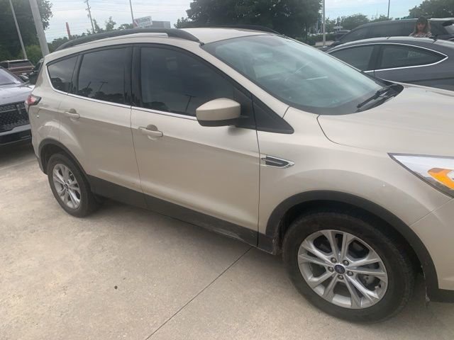 Used 2018 Ford Escape SEL FWD image 4