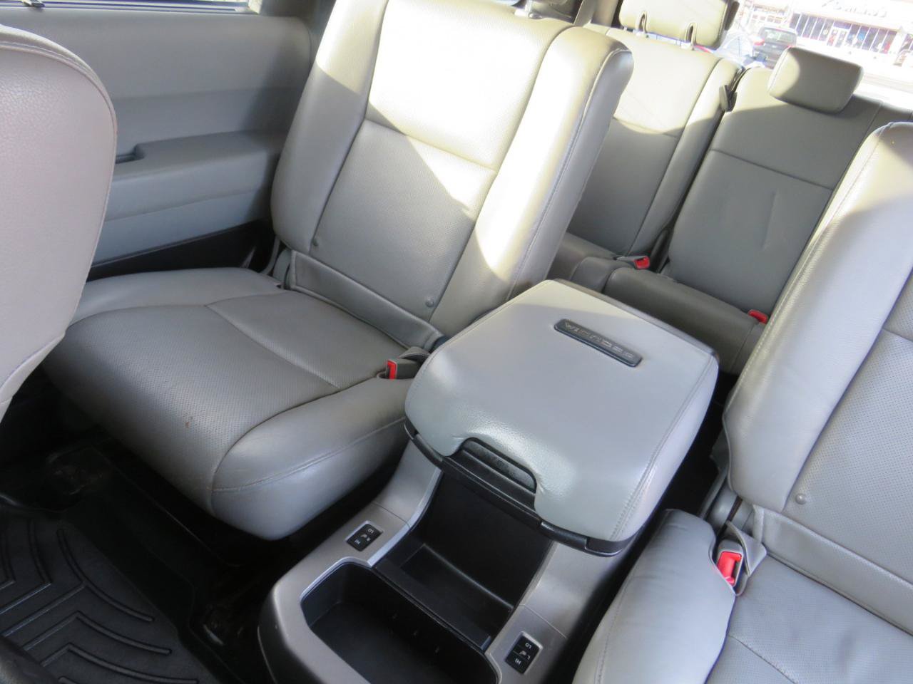 Used 2015 Toyota Sequoia Platinum AWD/4WD image 23