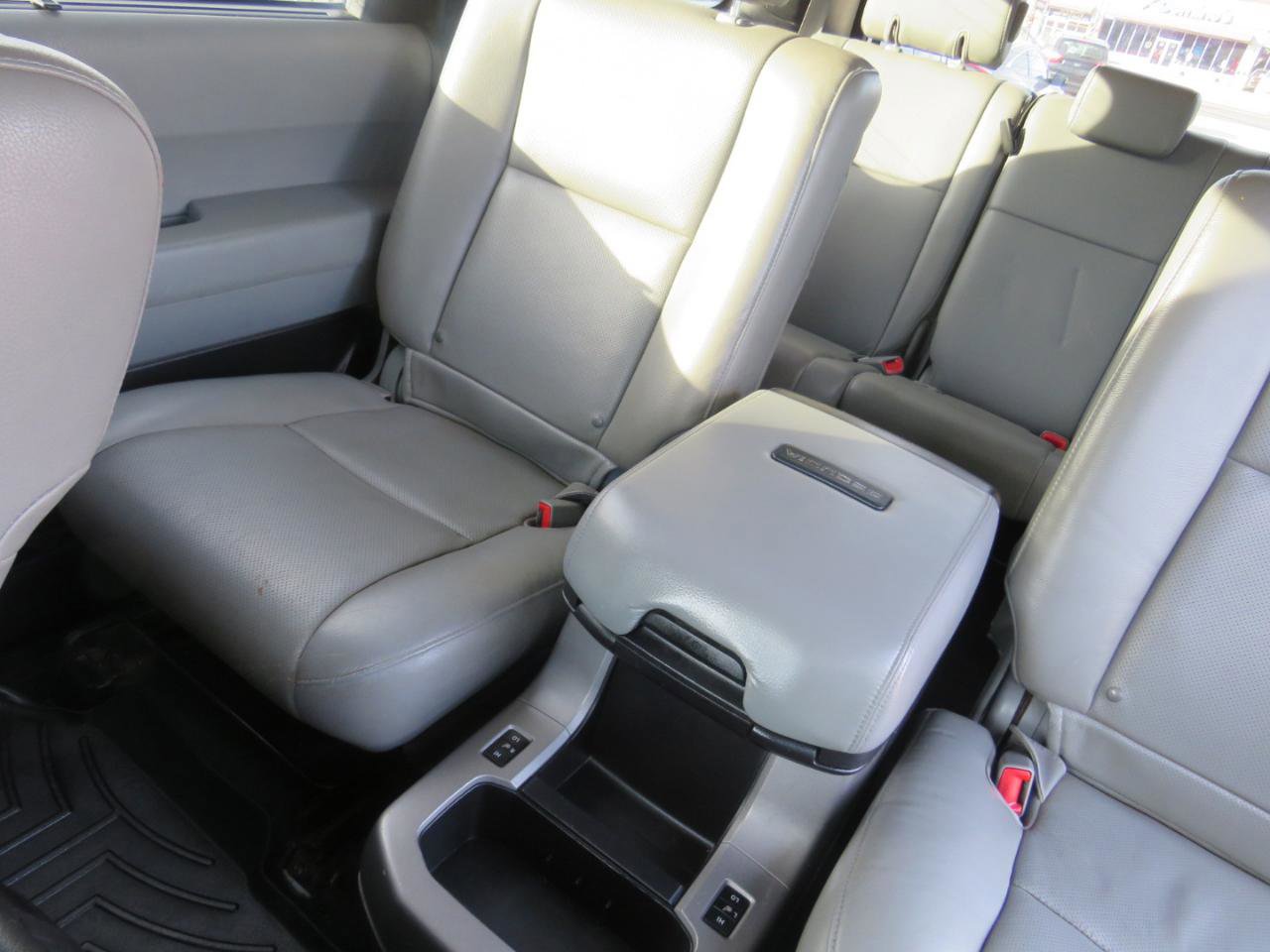 Used 2015 Toyota Sequoia Platinum AWD/4WD image 23