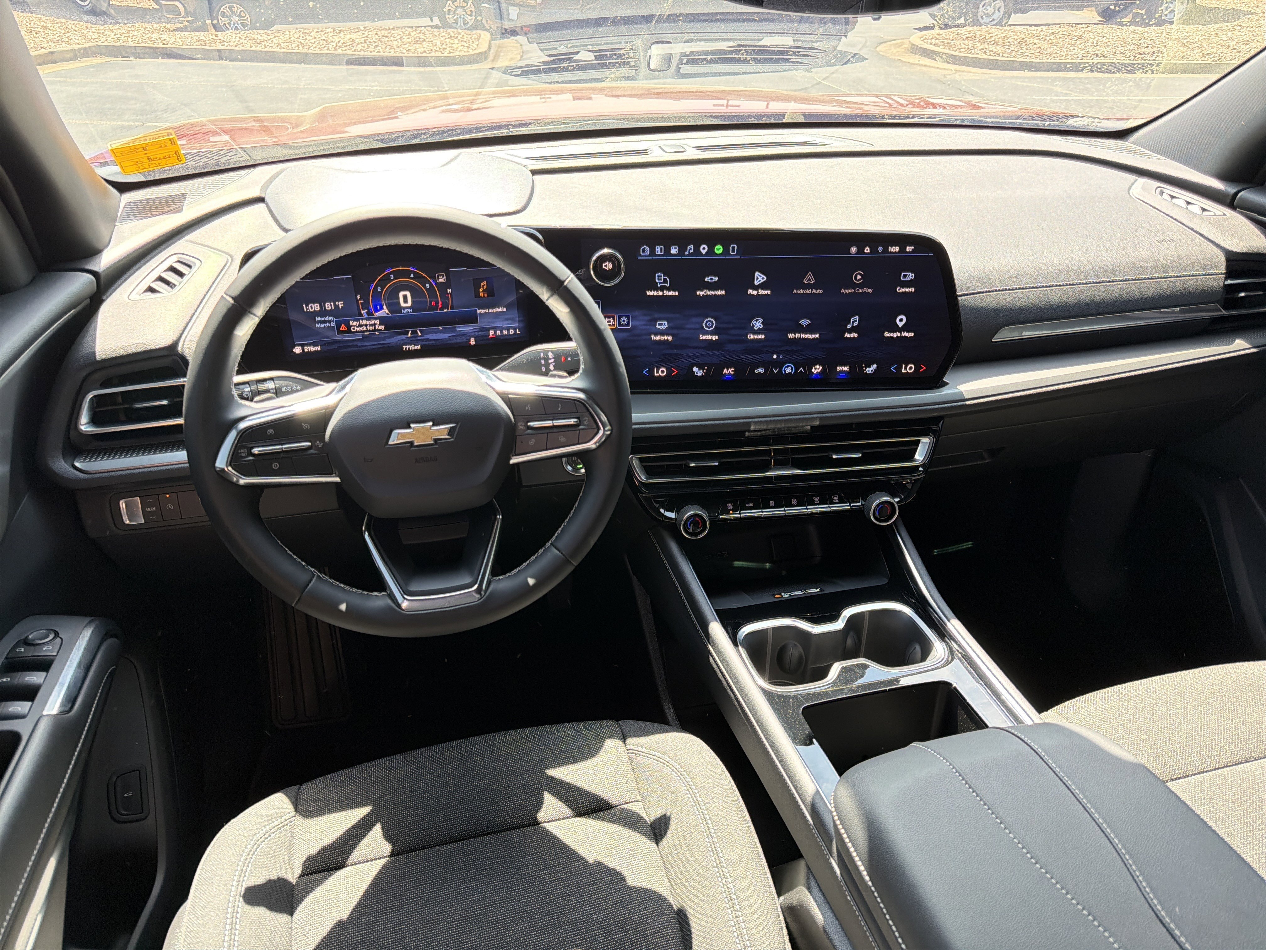 Used 2026 Chevrolet Traverse LT w/ Driver Confidence Package image 25