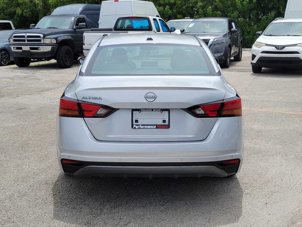 New 2026 Nissan Altima 2.5 SV FWD image 7