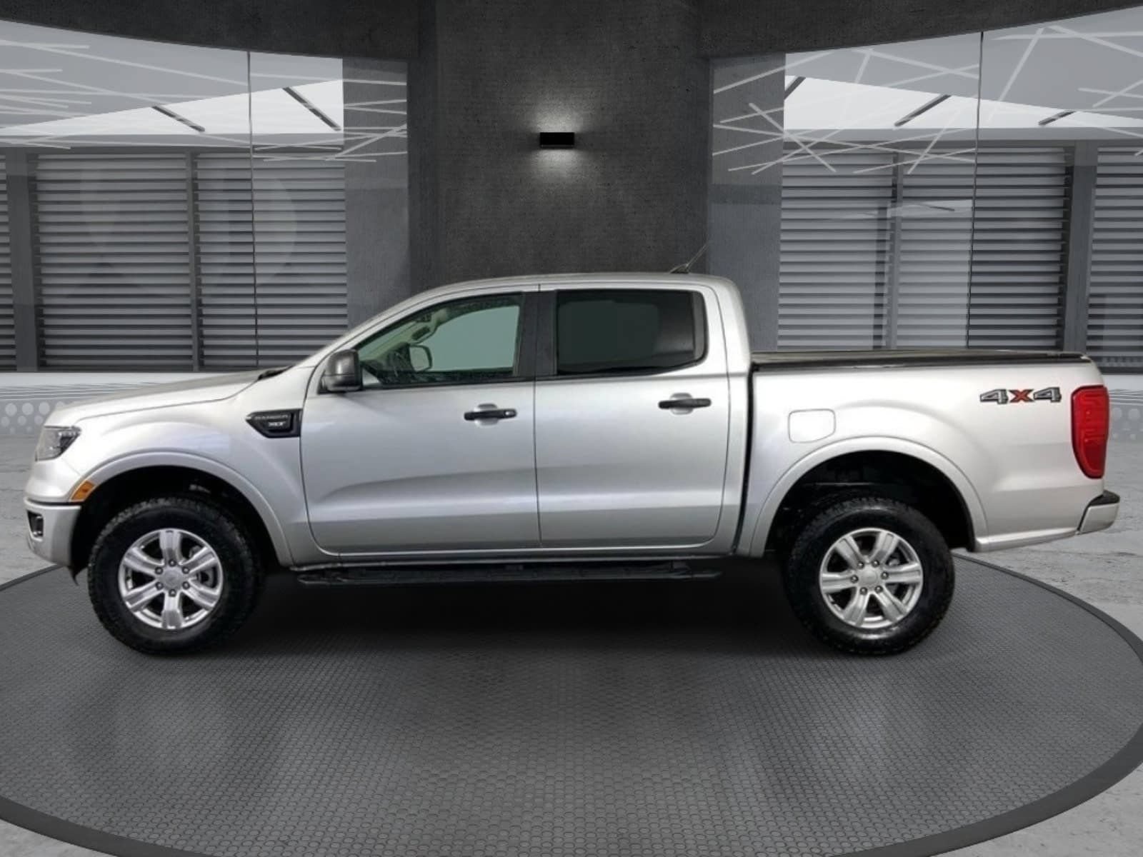 Used 2019 Ford Ranger XLT w/ Equipment Group 301A Mid AWD/4WD image 8